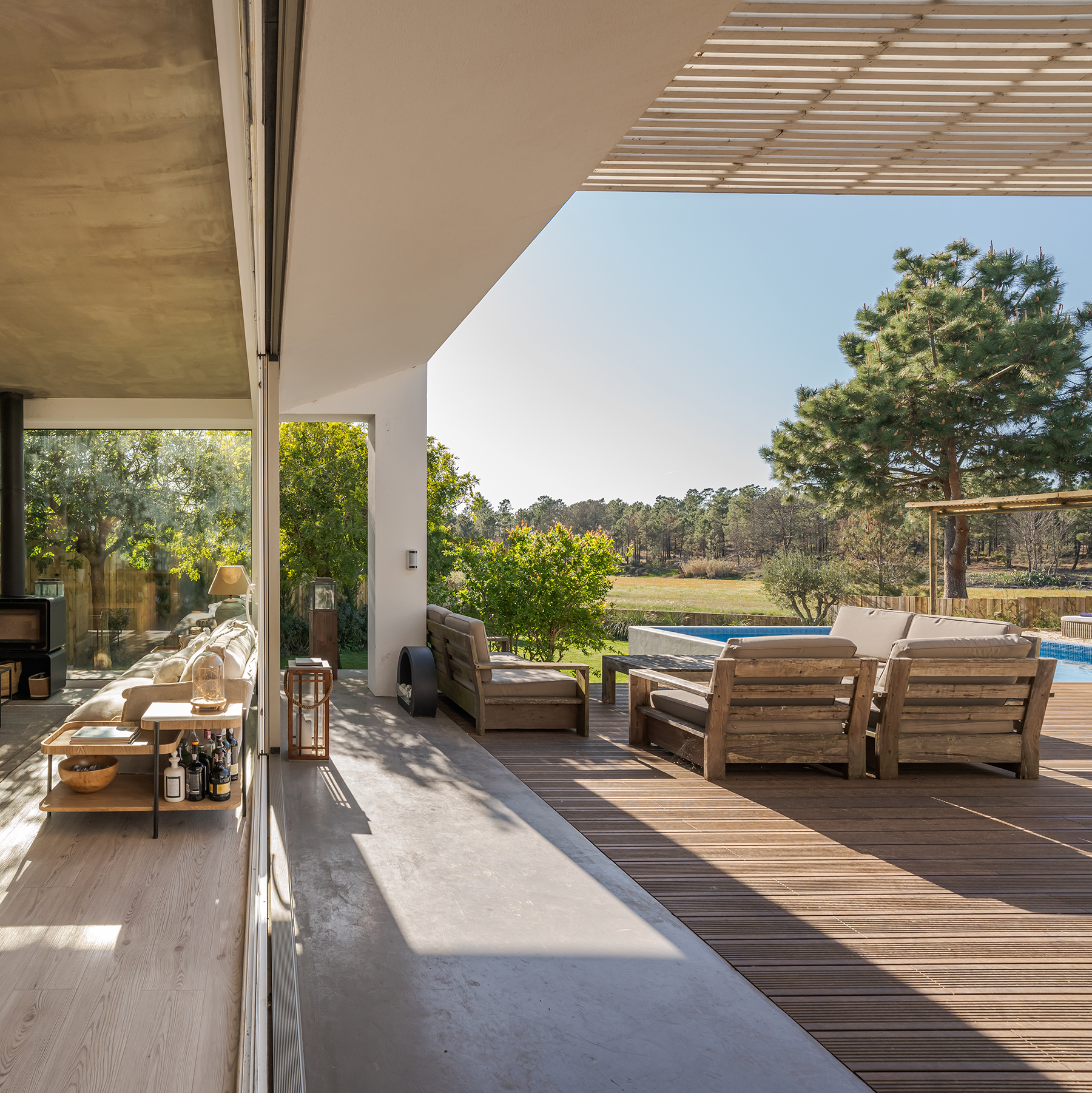 Customized Luxury Deck 4